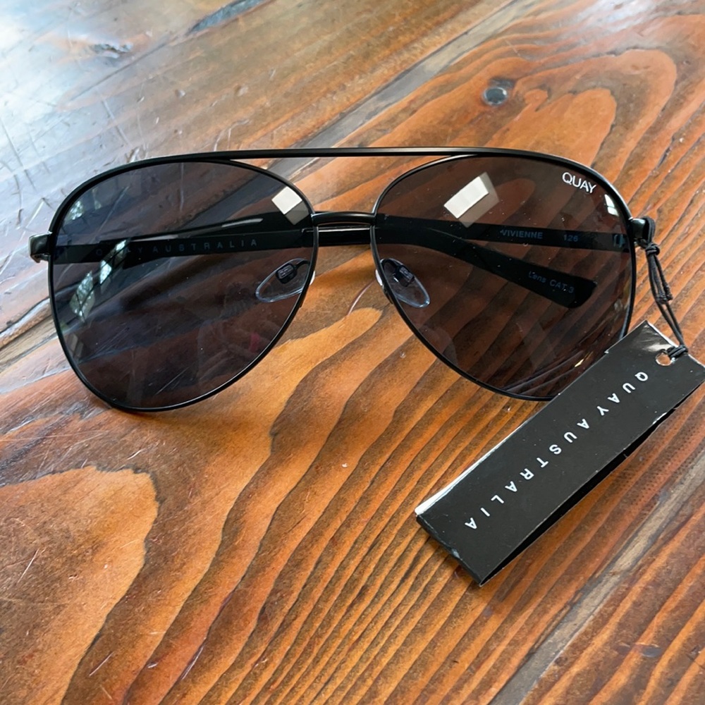 Quay Australia Vivienne aviator sunglasses